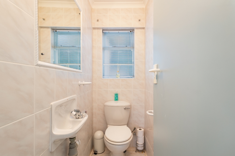 4 Bedroom Property for Sale in Seaside Longships Western Cape